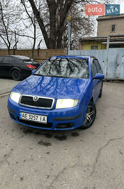 Хетчбек Skoda Fabia 2006 в Дніпрі