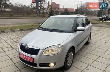 Універсал Skoda Fabia 2009 в Луцьку