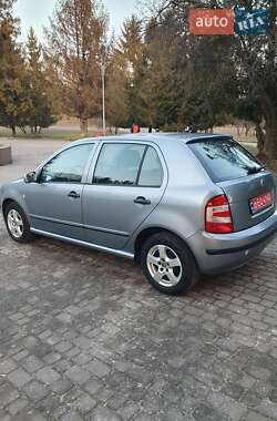 Хетчбек Skoda Fabia 2006 в Рівному