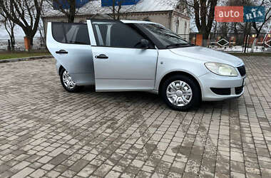 Хетчбек Skoda Fabia 2010 в Луцьку