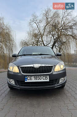 Універсал Skoda Fabia 2010 в Чернівцях