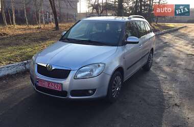 Універсал Skoda Fabia 2008 в Луцьку