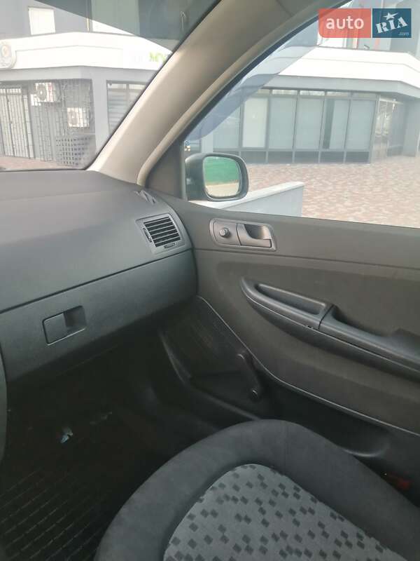 Хэтчбек Skoda Fabia 2006 в Киеве