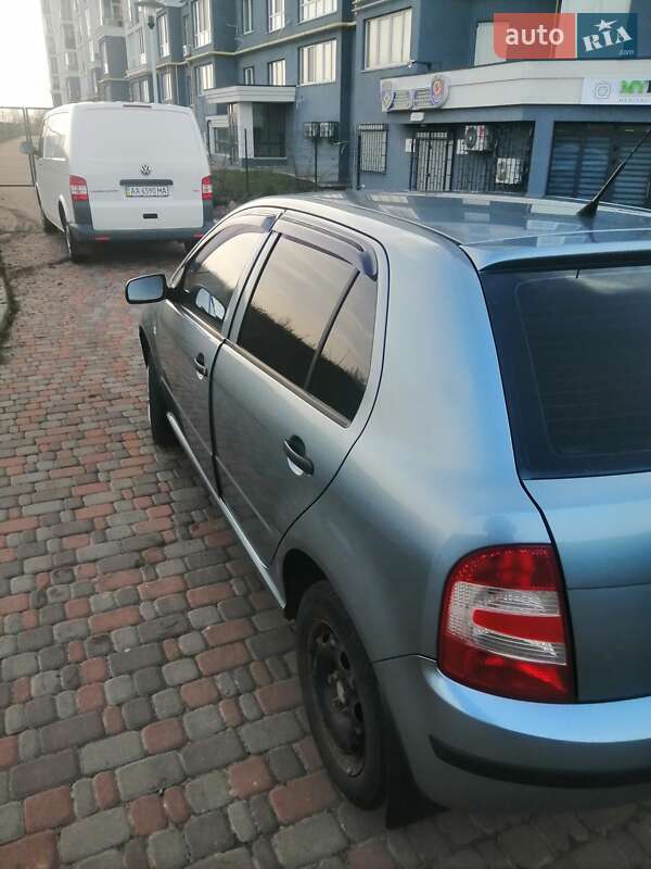 Хэтчбек Skoda Fabia 2006 в Киеве