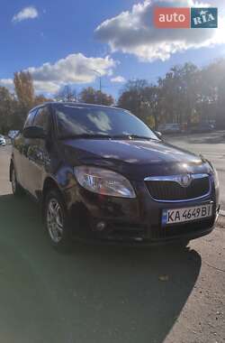 Хетчбек Skoda Fabia 2008 в Києві