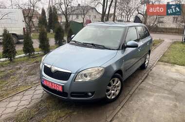 Універсал Skoda Fabia 2008 в Луцьку