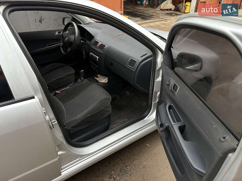 Седан Skoda Fabia 2006 в Харкові