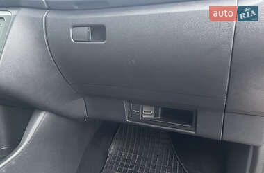 Хетчбек Skoda Fabia 2013 в  фото 17 Хетчбек Skoda Fabia 2013 в