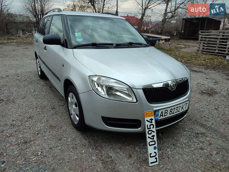 Універсал Skoda Fabia 2010 в Ямполі