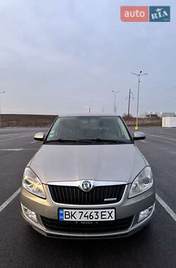 Универсал Skoda Fabia 2012 в Ровно