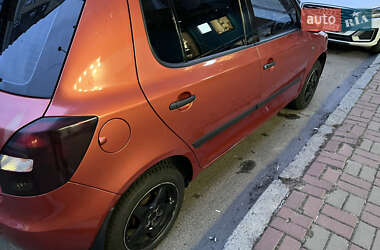 Хэтчбек Skoda Fabia 2007 в Киеве