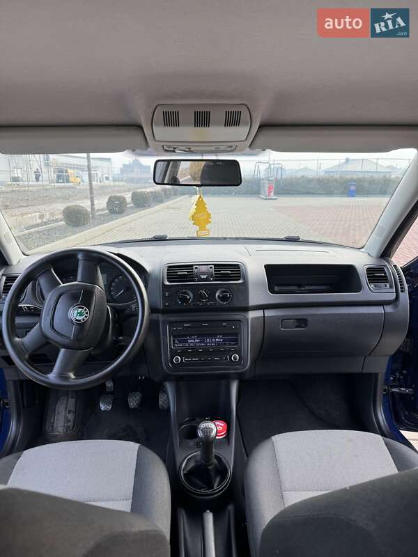 Хэтчбек Skoda Fabia 2010 в Ужгороде