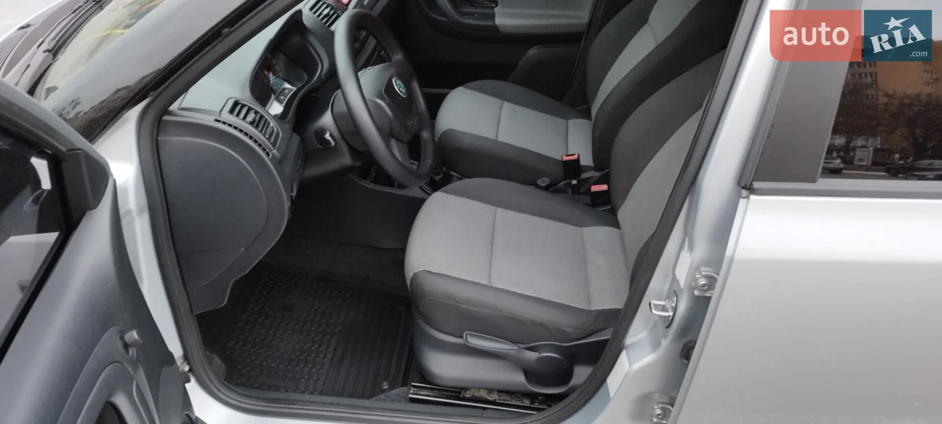 2013 Skoda Fabia - мініатюра 7