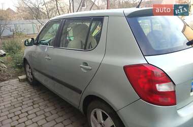 Хэтчбек Skoda Fabia 2011 в Ужгороде