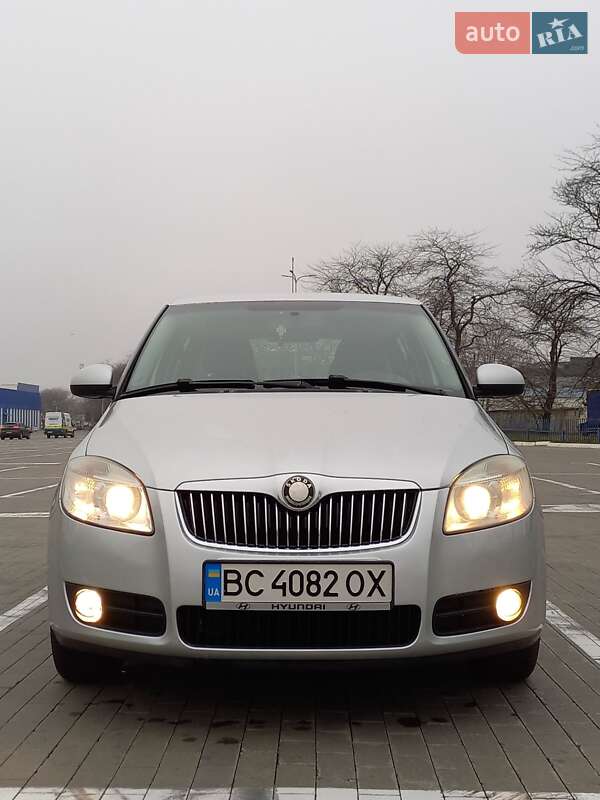Хетчбек Skoda Fabia 2010 в Львові