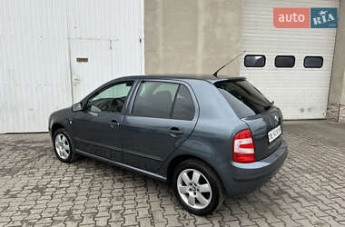 Хэтчбек Skoda Fabia 2006 в Луцке