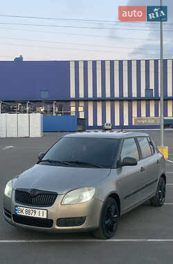 Хетчбек Skoda Fabia 2009 в Рівному