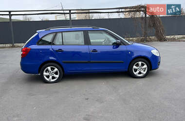 Универсал Skoda Fabia 2009 в Виннице