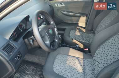 Хэтчбек Skoda Fabia 2006 в 