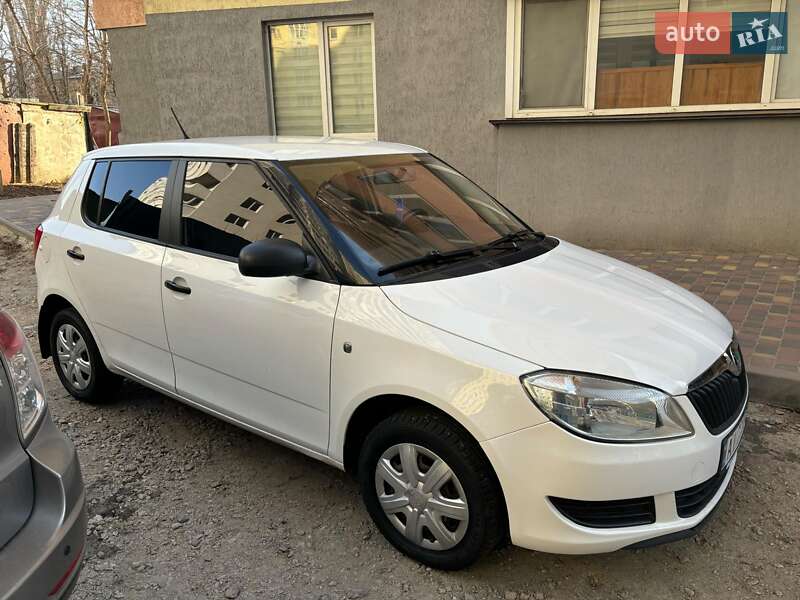 Хэтчбек Skoda Fabia 2012 в Киеве