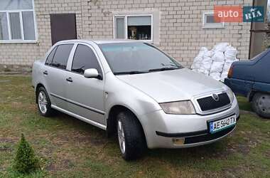 Седан Skoda Fabia 2002 в Днепре