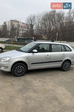 Универсал Skoda Fabia 2011 в Хмельницком