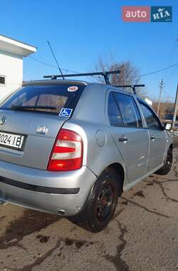 Хэтчбек Skoda Fabia 2004 в Фастове