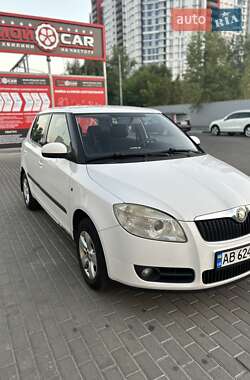 Хэтчбек Skoda Fabia 2008 в 