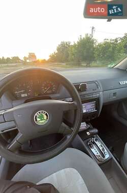 Универсал Skoda Fabia 2001 в  фото 6 Универсал Skoda Fabia 2001 в