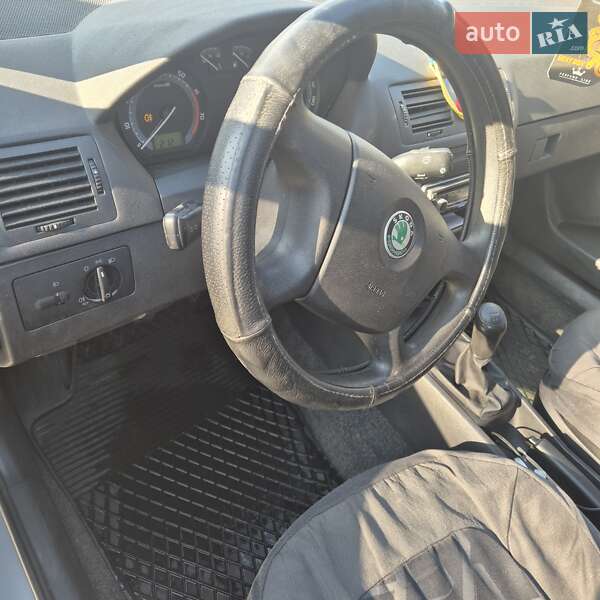 Седан Skoda Fabia 2007 в Львове