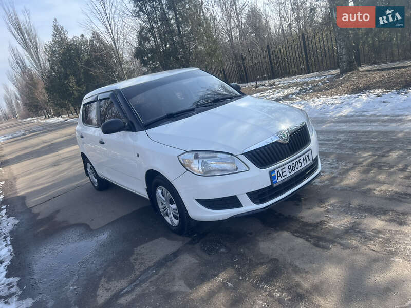 Хэтчбек Skoda Fabia 2011 в Покрове