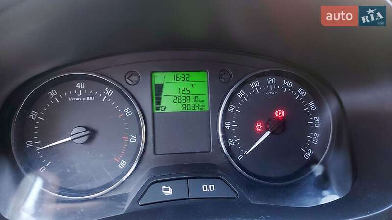 Хэтчбек Skoda Fabia 2012 в Пустомытах