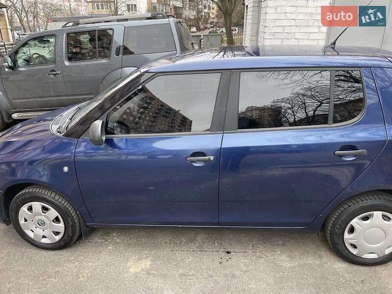 Хетчбек Skoda Fabia 2008 в Києві