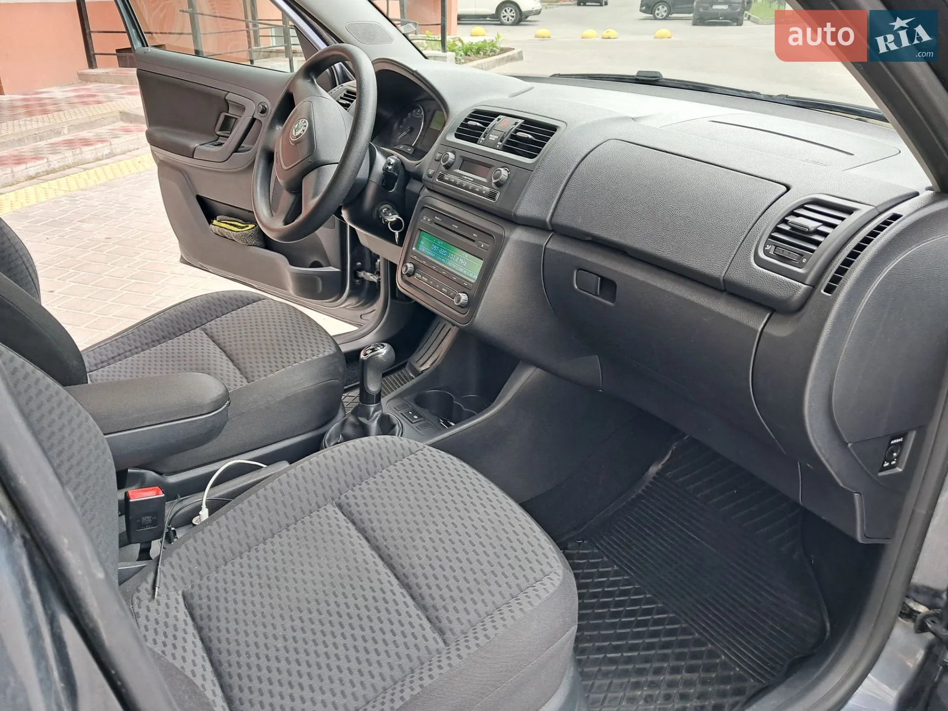 2010 Skoda Fabia - мініатюра 6