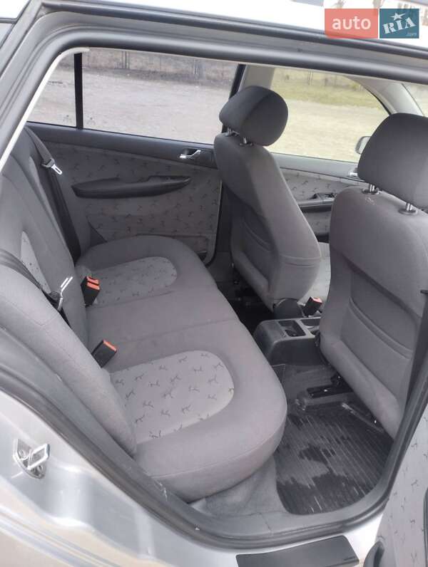 Універсал Skoda Fabia 2001 в Шаргороді