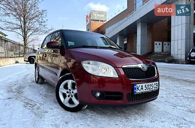 Хетчбек Skoda Fabia 2009 в Києві