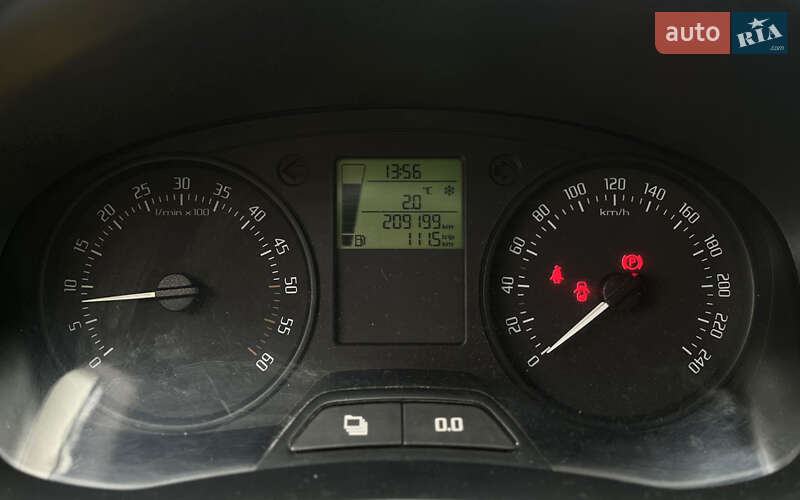 Хетчбек Skoda Fabia 2013 в Мукачевому