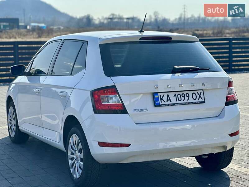 Хэтчбек Skoda Fabia 2019 в Мукачево