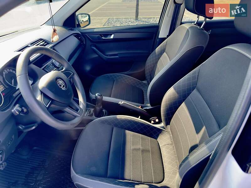Хэтчбек Skoda Fabia 2019 в Мукачево