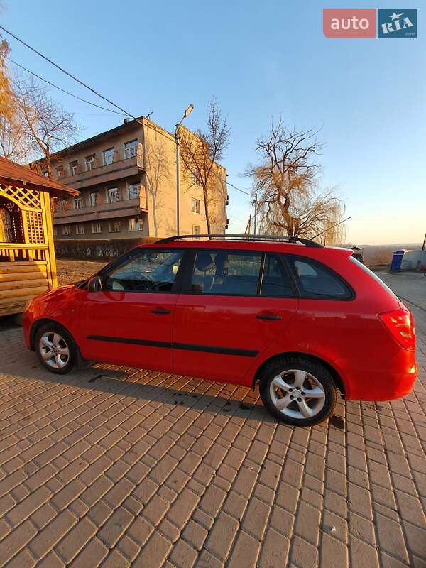 Універсал Skoda Fabia 2008 в Чернівцях