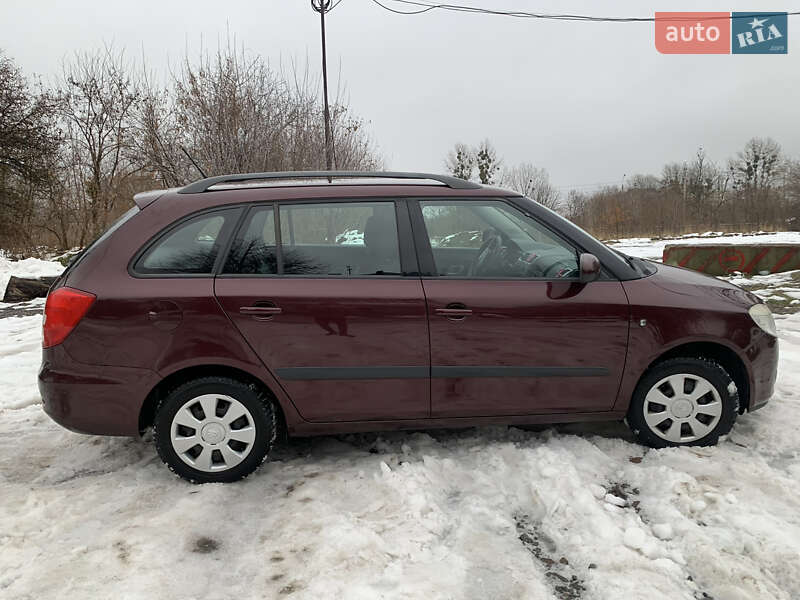 Универсал Skoda Fabia 2009 в Львове