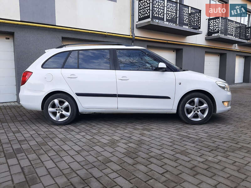 Універсал Skoda Fabia 2010 в Коломиї