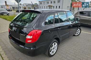 Універсал Skoda Fabia 2011 в Тернополі