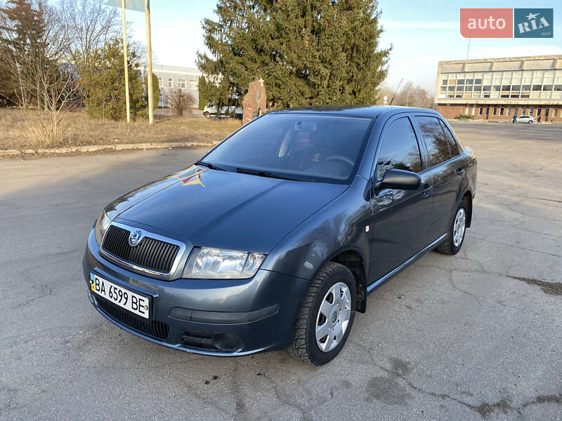 Седан Skoda Fabia 2004 в Кропивницком