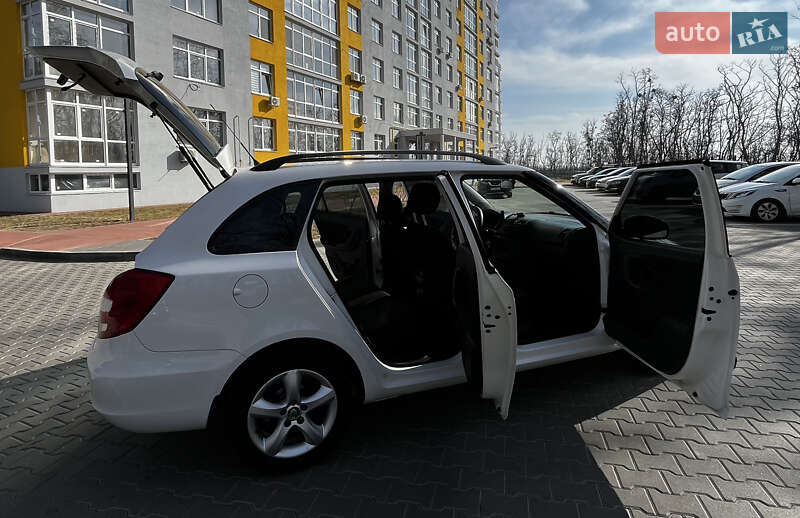 Универсал Skoda Fabia 2012 в Обухове