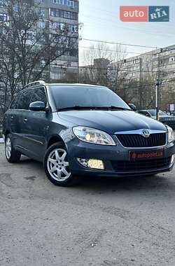 Універсал Skoda Fabia 2011 в Сумах