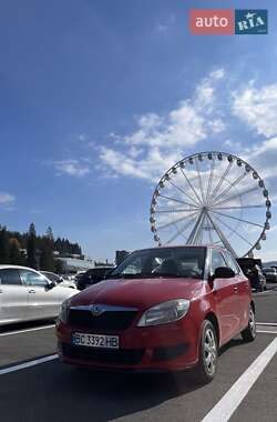 Хетчбек Skoda Fabia 2010 в 