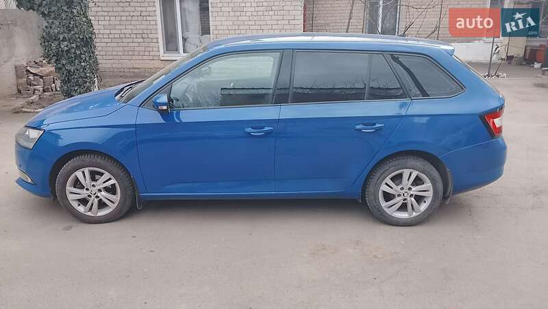 Универсал Skoda Fabia 2018 в Херсоне