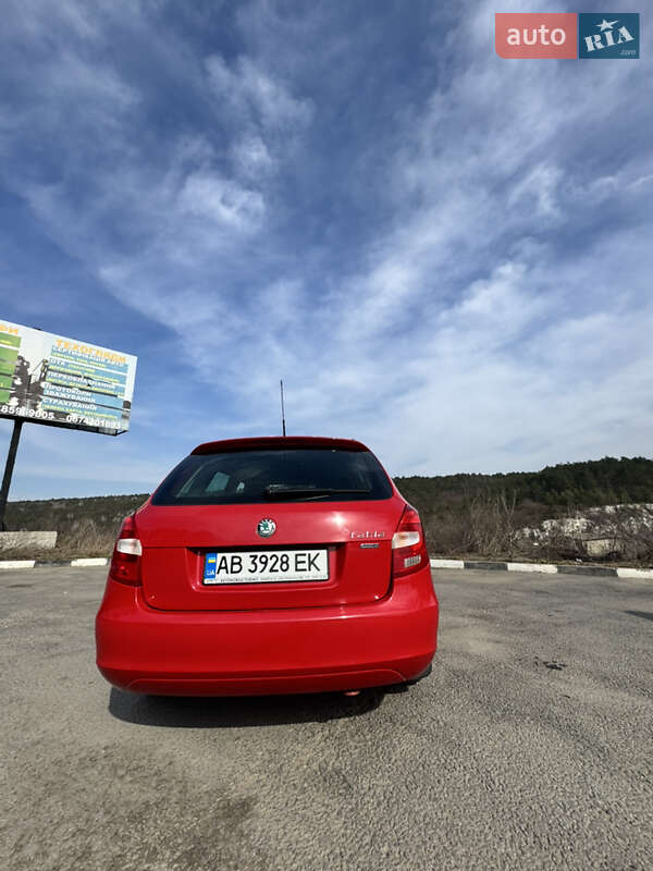 Универсал Skoda Fabia 2011 в Могилев-Подольске