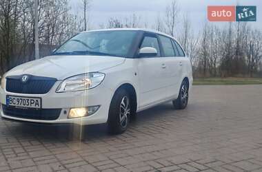 Универсал Skoda Fabia 2011 в Нововолынске